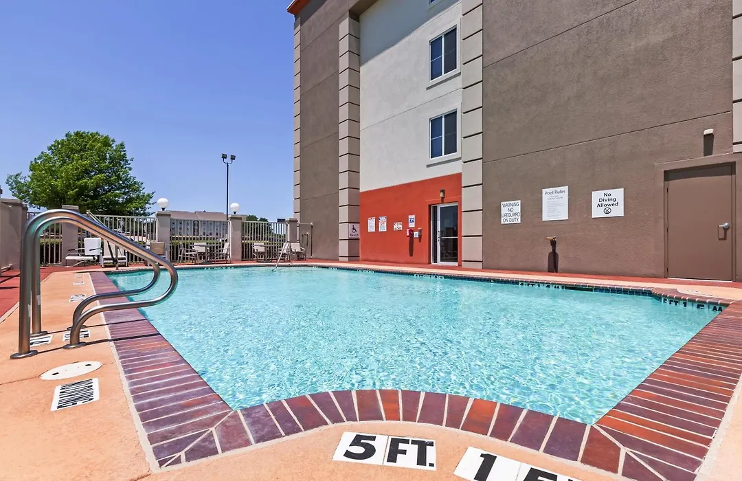 Holiday Inn Express Hotel & Suites Dallas Lewisville By Ihg-1